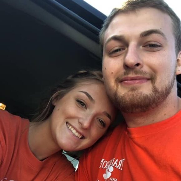 Profile Picture of Catherine Graska (@catherinegraska) on Poshmark