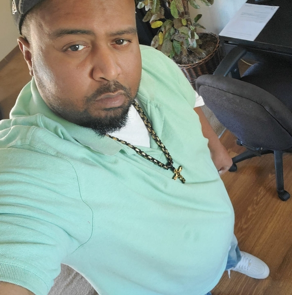 Profile Picture of Calvin Hill (@detroitpapi06) on Poshmark