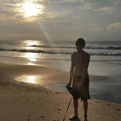 Profile Picture of Christopher Slate (@christo74165998) on Twitter