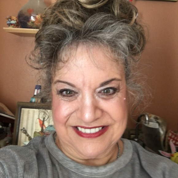 Profile Picture of Debbie Cook (@pugbuff) on Poshmark