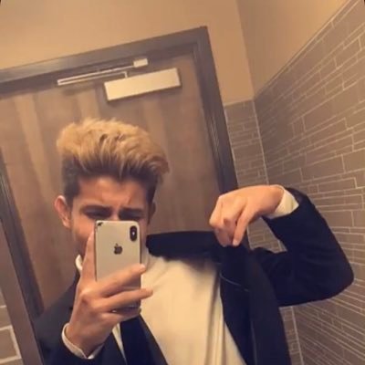 Profile Picture of Brandon Oliver Sanchez (@OliversVault) on Twitter