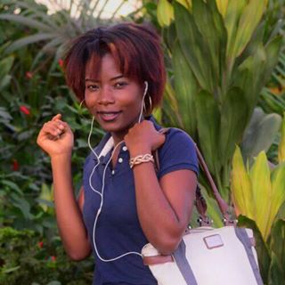 Profile Picture of Andrea Taylor (@Andrea-Taylor) on Facebook