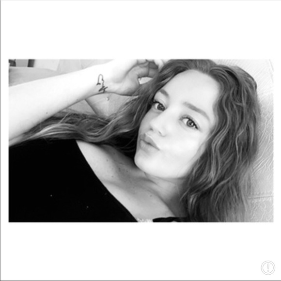 Profile Picture of Breann Arangio (@breezybabyxo) on Poshmark