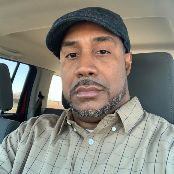 Profile Picture of James Polanco (@djpanik74) on Poshmark