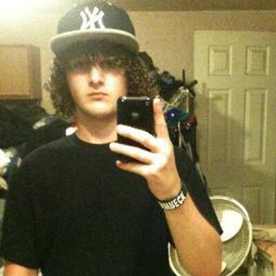 Profile Picture of DerekL112 (@DerekLamb2) on Twitter
