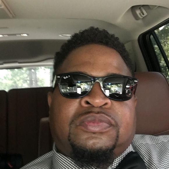 Profile Picture of Michael Reese (@michaelreese151) on Poshmark