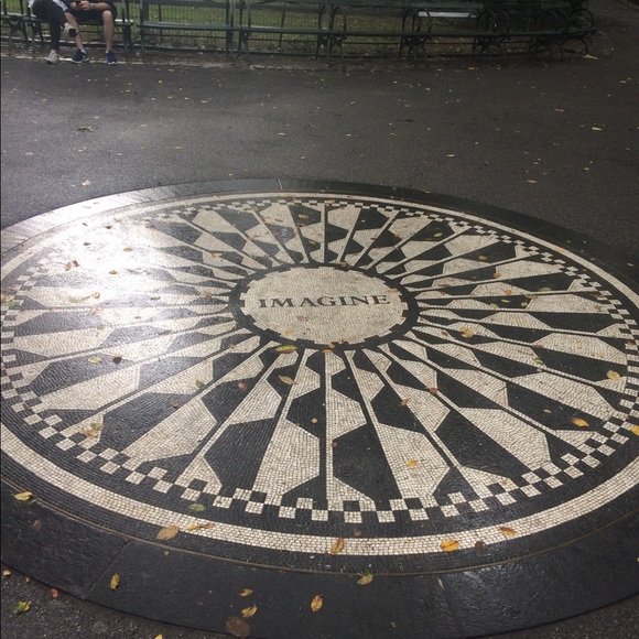 Cassandra Milligan - Poshmark Profile Picture of Cassandra Milligan (@sandi_rose) on Poshmark