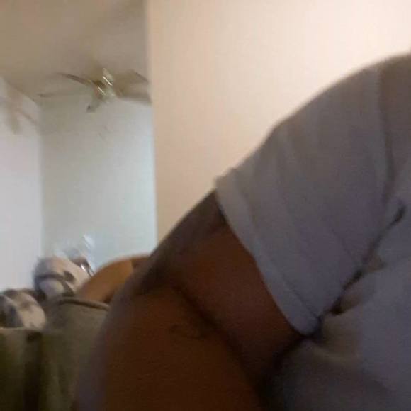 Profile Picture of Soua vang Vang (@vang_soua23) on Poshmark