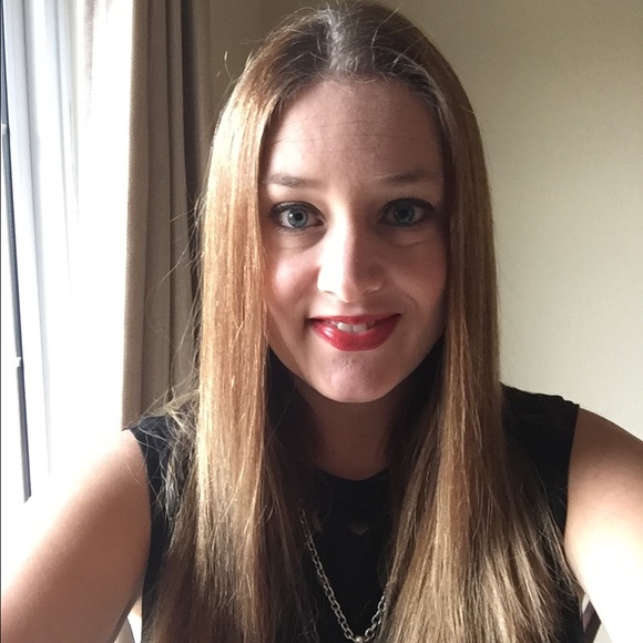 Profile Picture of Trisha Lingle (@lingletrisha) on Poshmark