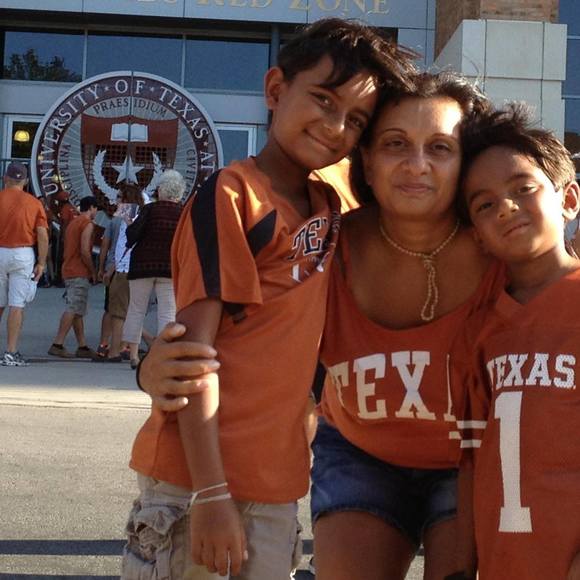 Profile Picture of Deepa Desai (@deepa70) on Poshmark