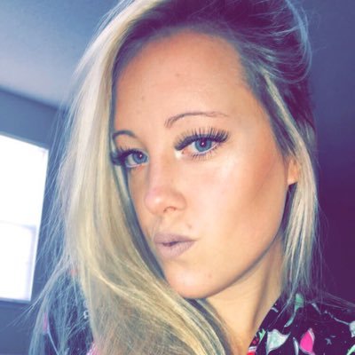 Profile Picture of Anna Parrish (@annamariee23) on Twitter