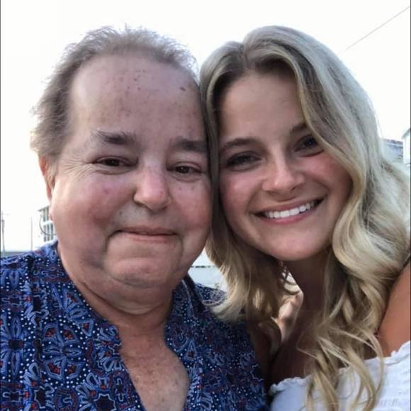 Briana Drogell - Poshmark Profile Picture of Briana Drogell (@brianaldrogell) on Poshmark