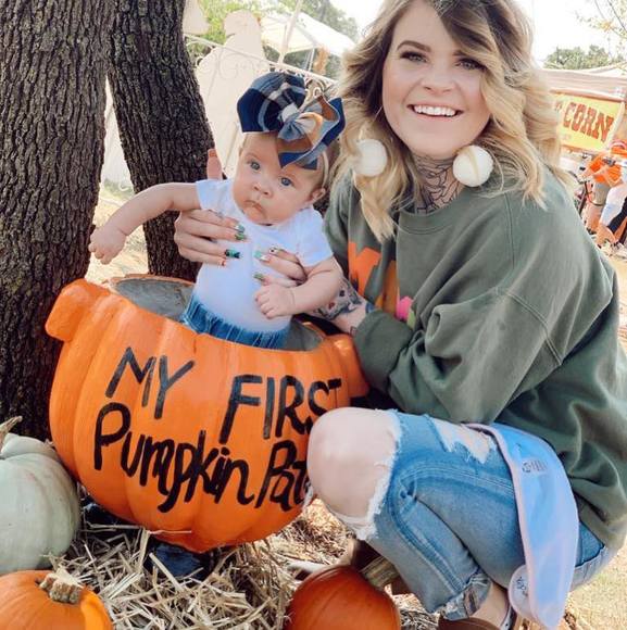 Profile Picture of Haley Harman (@haleyybabyyy) on Poshmark