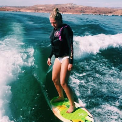 Profile Picture of Mikinlee Roundy (@MikinleeR) on Twitter