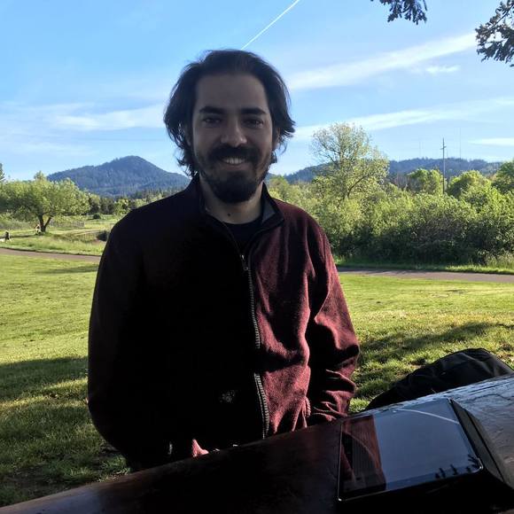 Profile Picture of Murat Kezer (@kezermurat) on Poshmark
