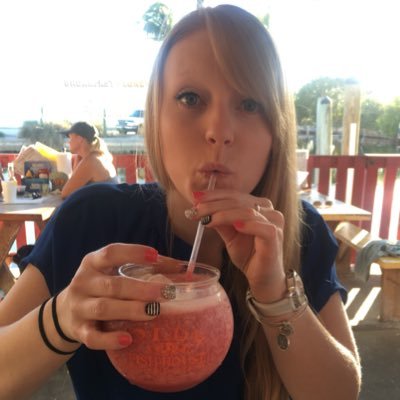 Kari Hansen - Twitter Profile Picture of Kari Hansen (@KurH3) on Twitter