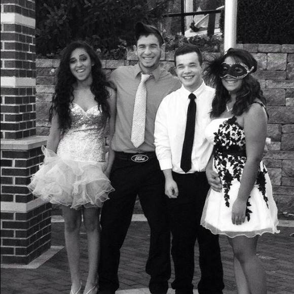 Profile Picture of Ariel marie Feliciano (@itssariell) on Poshmark