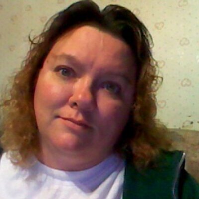 Profile Picture of Gerri Lynn Anderson (@ashes1971) on Twitter