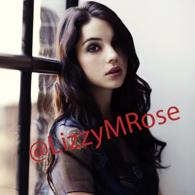 Profile Picture of Elizabeth Rose McCall (@LizzyRoseM) on Twitter