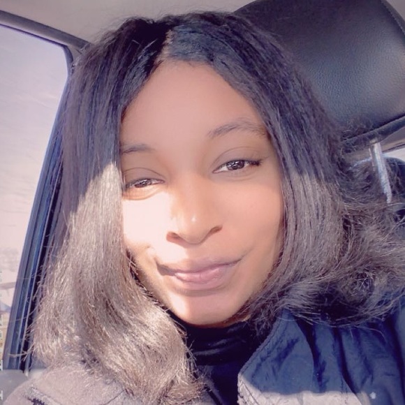 Amanda Densey-bellard - Poshmark Profile Picture of Amanda Densey-bellard (@adensey22) on Poshmark