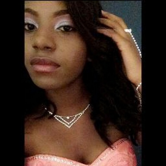 Profile Picture of Shakya Radley (@sradley99) on Poshmark