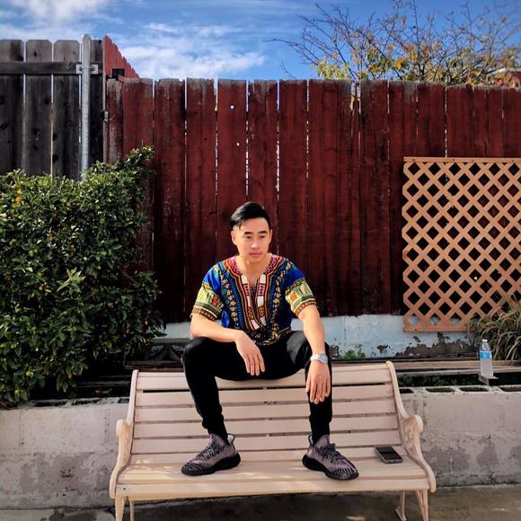 Profile Picture of Dinh Le (@hhgj) on Poshmark