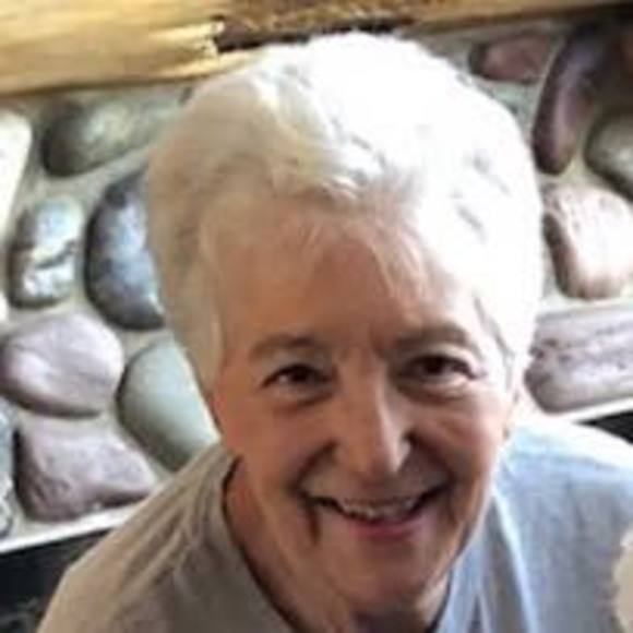 Profile Picture of Lucille Valentino (@lav1111o3) on Poshmark