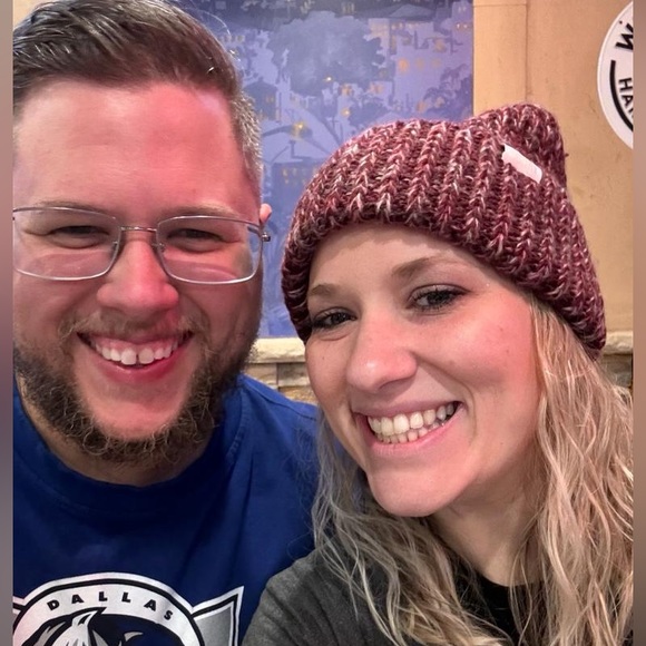 Profile Picture of Josh Rogers (@jrr1987) on Poshmark