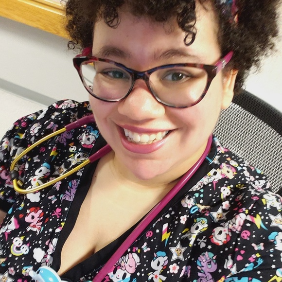 Profile Picture of Kitty Jones (@thefelinern) on Poshmark