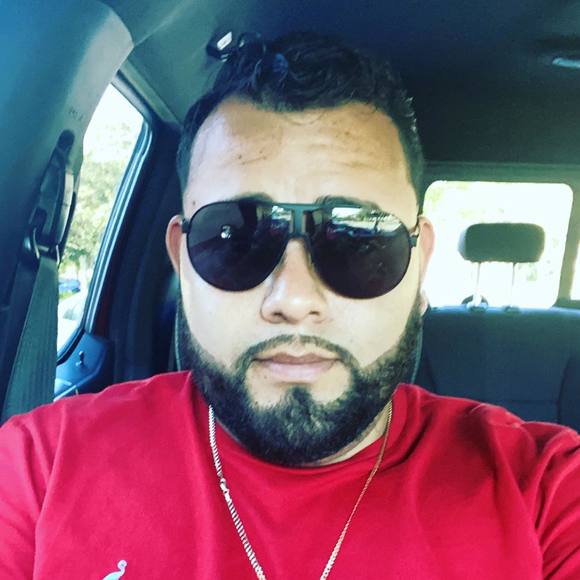 Profile Picture of Jimmy Alvarez (@alvarez97m) on Poshmark