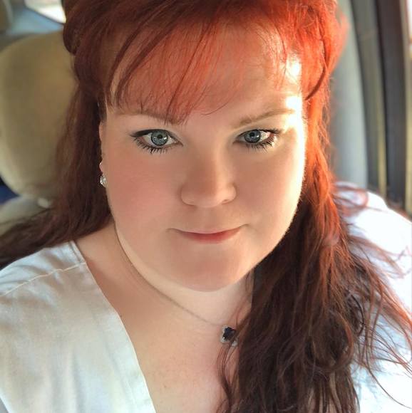 Profile Picture of Misha Allen (@mishabee) on Poshmark