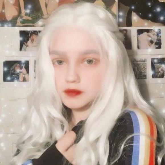 Profile Picture of Janet Kerr (@janet_u0wvoet) on Poshmark