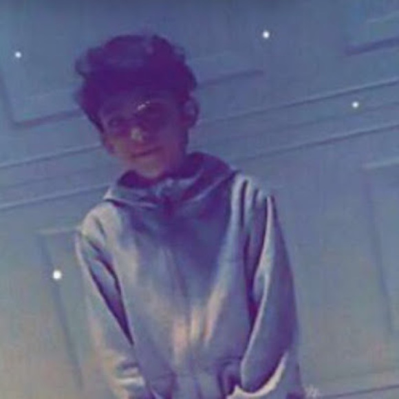 Profile Picture of Akrum Mohsen (@moe953) on Poshmark