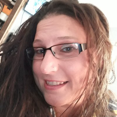 Profile Picture of Miranda Faust (@FaustMiranda) on Twitter