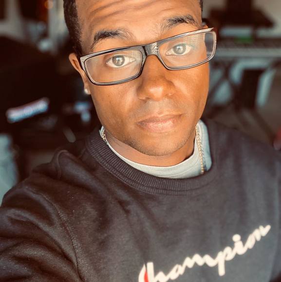 Profile Picture of Justin Wainwright (@jvybe757) on Poshmark