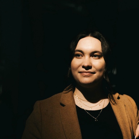 Profile Picture of Hollie Borak (@hannb22) on Poshmark