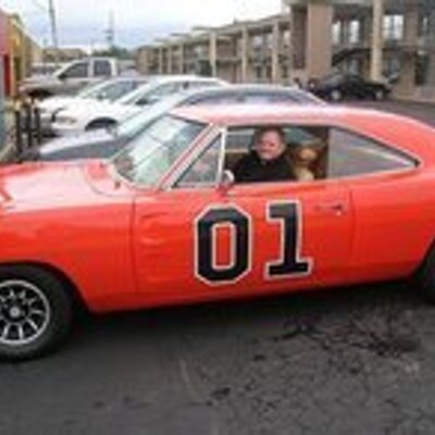 Profile Picture of Mark Frisch (@Hawkswres) on Twitter