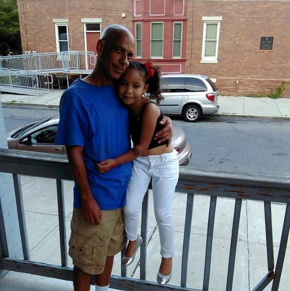 Profile Picture of Michael Santana (@michaelsanta287) on Poshmark