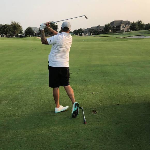 Profile Picture of Matthew Sands (@matthewsands) on Poshmark