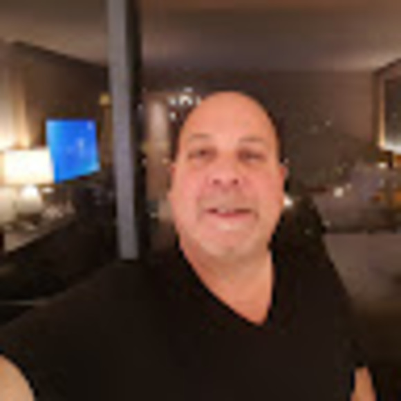 Profile Picture of Nicky Guidice (@guidice61) on Poshmark