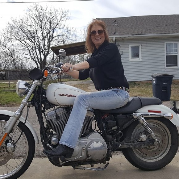 Profile Picture of Shelly Maxwell (@srdavis79) on Poshmark