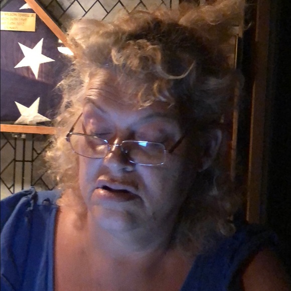 Profile Picture of Brooklyn Roussos (@brooklynroussos) on Poshmark