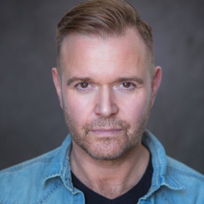 Profile Picture of Darren Day (@DarrenDOfficial) on Twitter