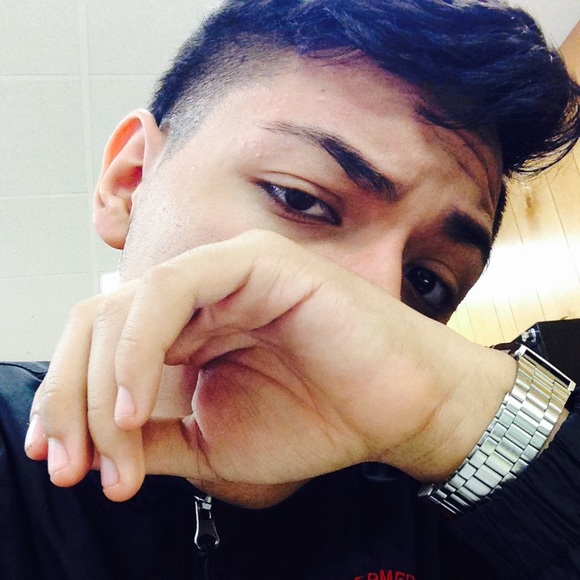 Profile Picture of Jose Hurtado (@joeeey_cx) on Poshmark