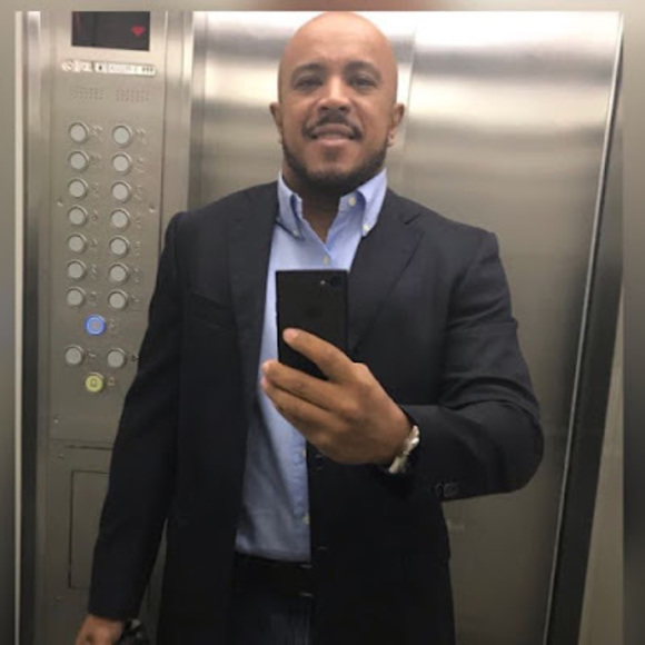 Profile Picture of Fernando Brazileiro (@fbrazileiro) on Poshmark