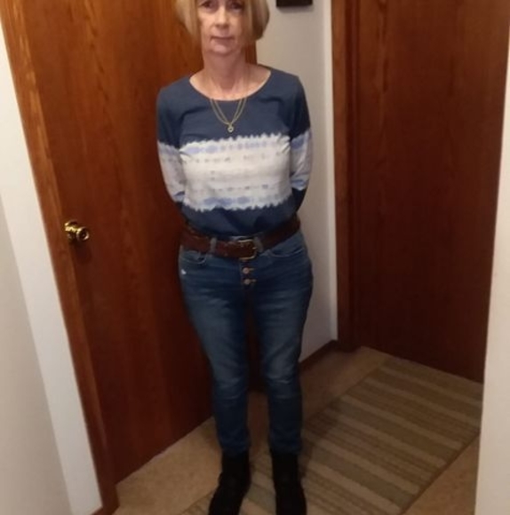Profile Picture of Janet Buttery (@jeb4040) on Poshmark
