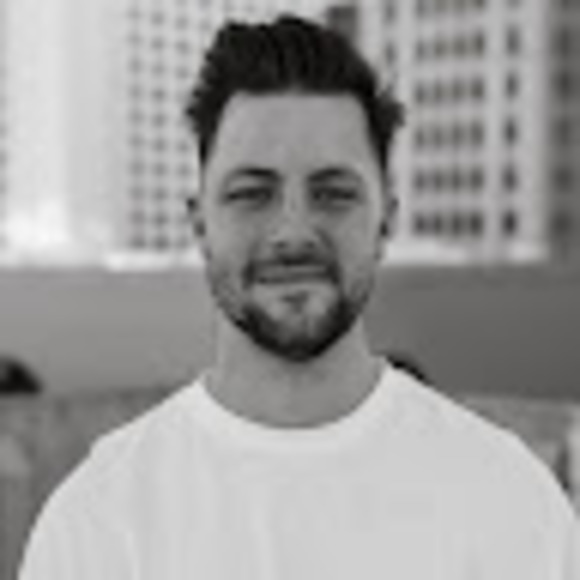 Profile Picture of Steven Keller (@stevenkeller551) on Poshmark