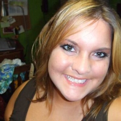 Profile Picture of stefanie lenart (@stefanielenart) on Twitter