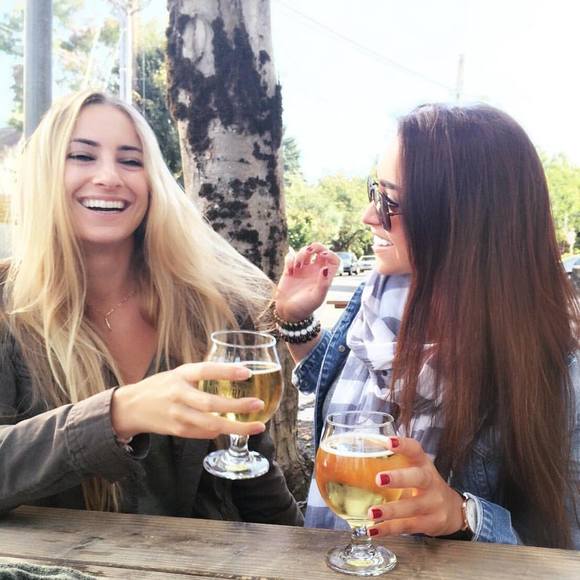 Profile Picture of Alicia Damele (@acdamele) on Poshmark