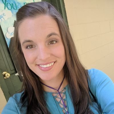 Profile Photo of Elizabeth Turney (@LizzieLove134) on Twitter